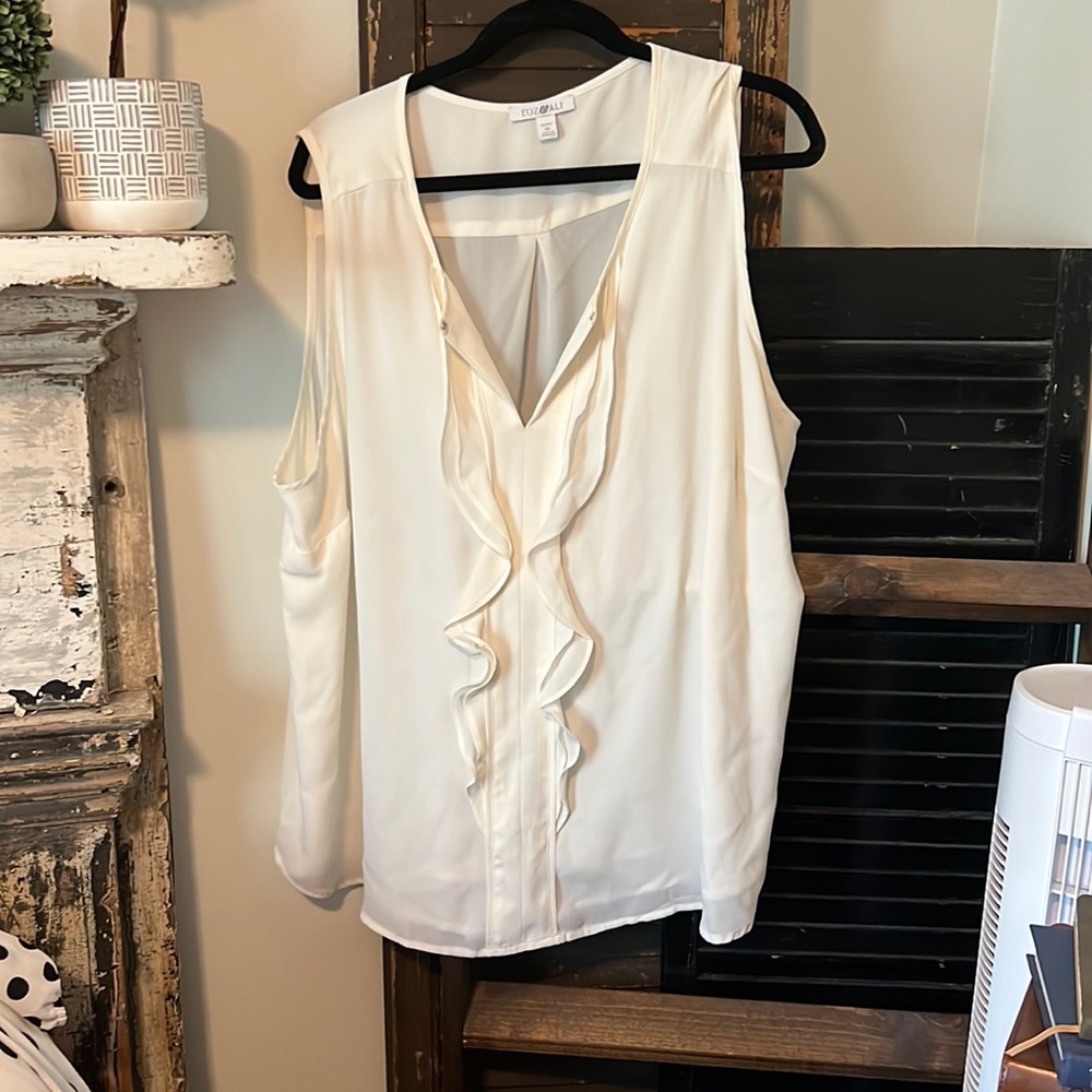 Roz and Ali top